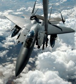  F-15 Eagl ()